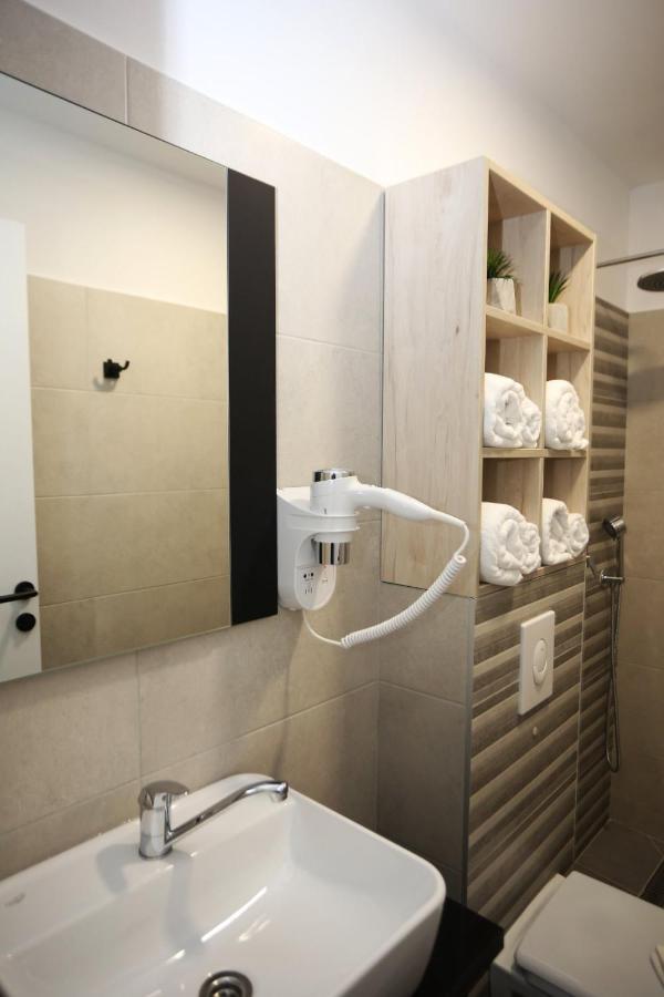 Apartments Artee Free Garage Parking Sarajevo Bagian luar foto