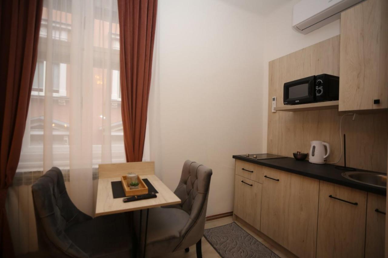 Apartments Artee Free Garage Parking Sarajevo Bagian luar foto