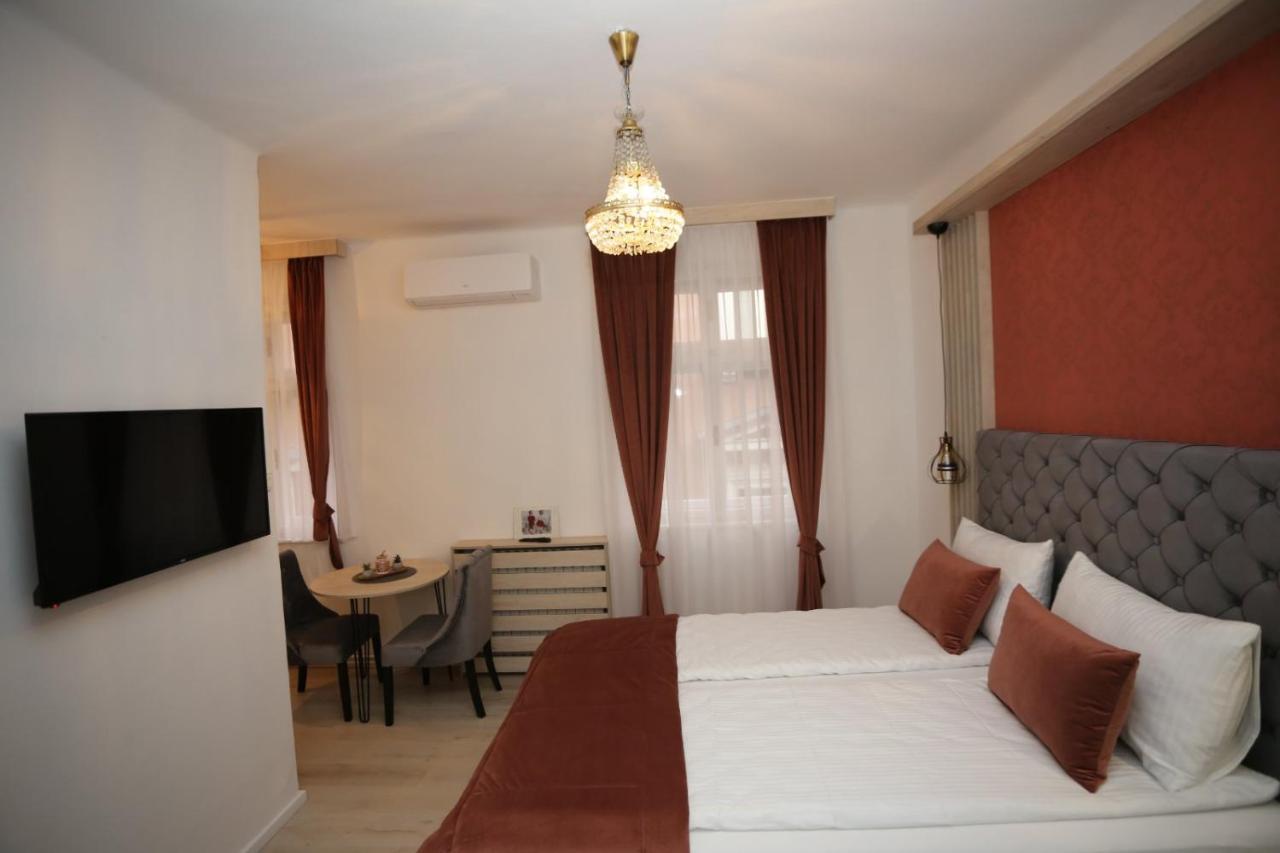 Apartments Artee Free Garage Parking Sarajevo Bagian luar foto