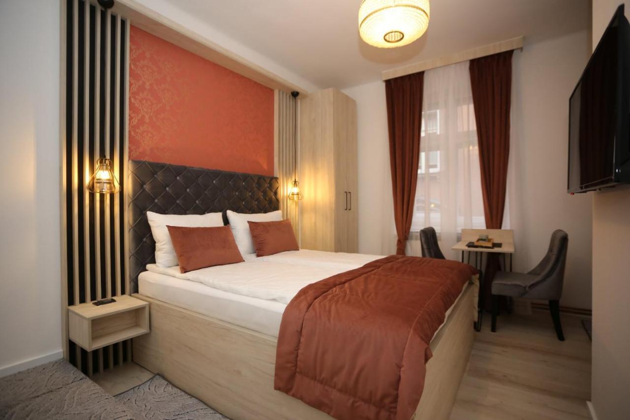 Apartments Artee Free Garage Parking Sarajevo Bagian luar foto