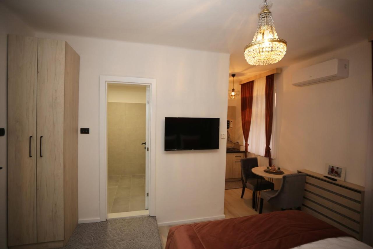 Apartments Artee Free Garage Parking Sarajevo Bagian luar foto
