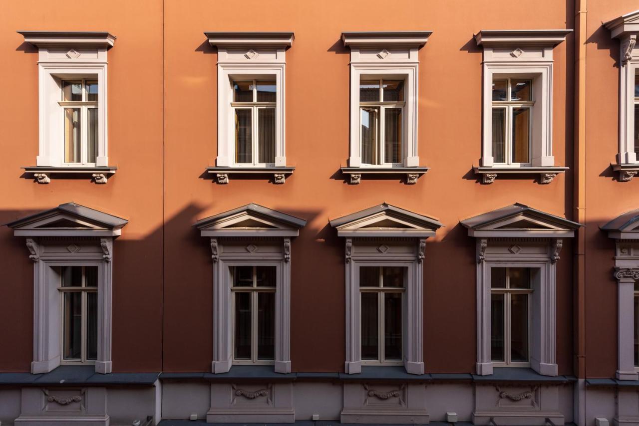 Apartments Artee Free Garage Parking Sarajevo Bagian luar foto