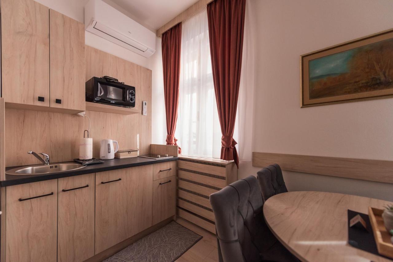 Apartments Artee Free Garage Parking Sarajevo Bagian luar foto